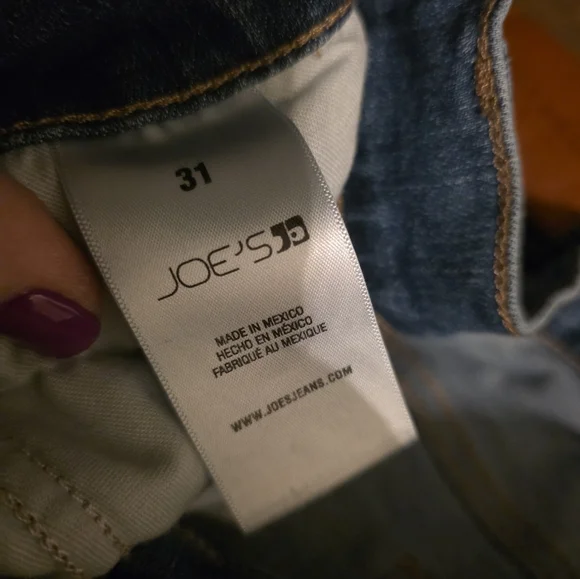 Joe's Jeans Classic Blue Distressed Women's Jeans - Picture 6 of 7